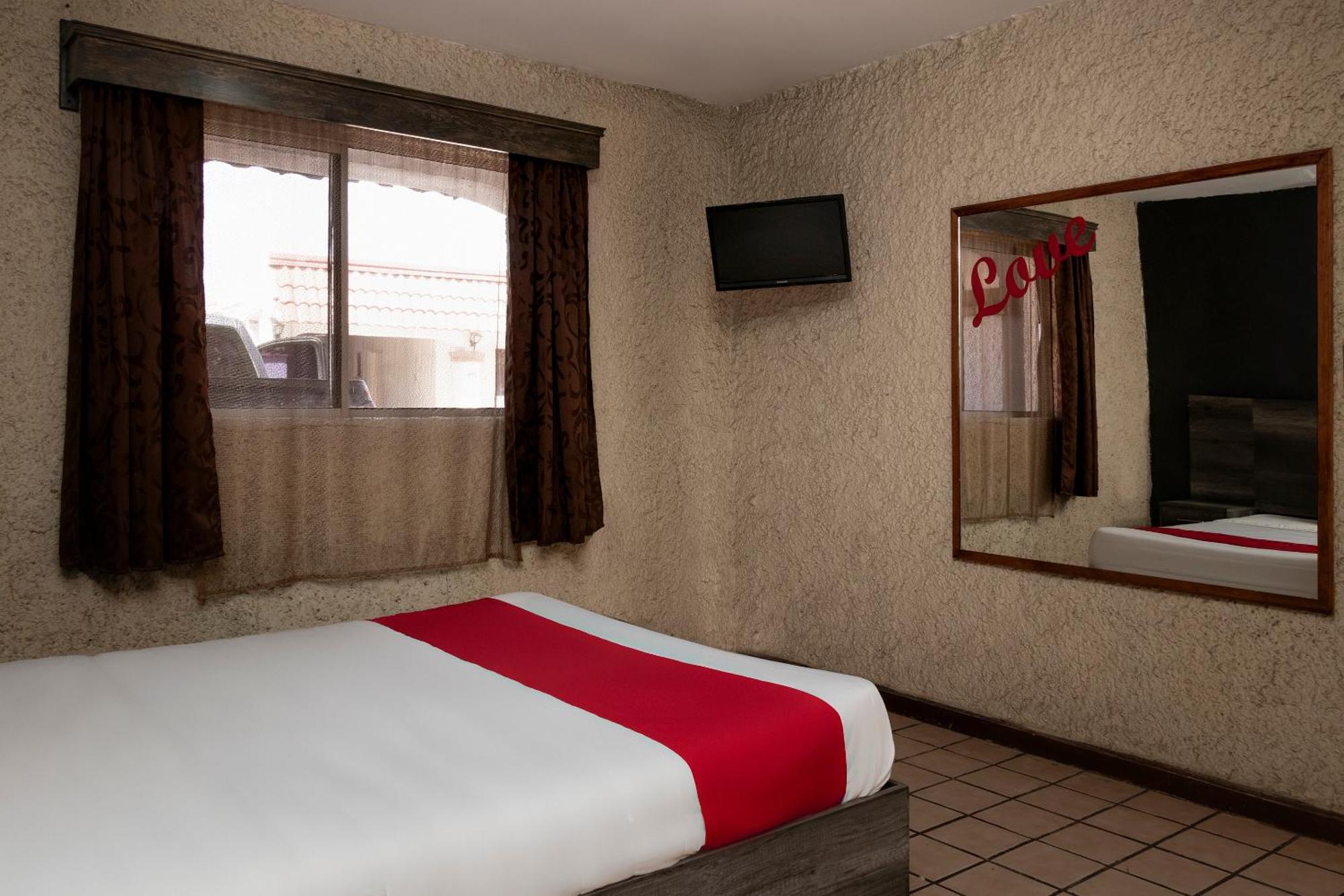 Oyo Hotel Real Del Sur, Estadio Chihuahua Luaran gambar